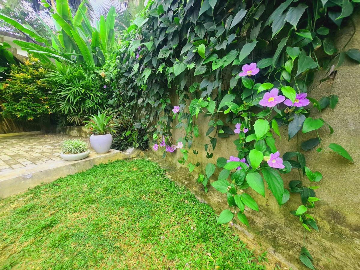 Sahasna Villa Unawatuna Bagian luar foto